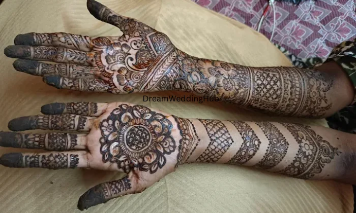 Afroz mehandi art
